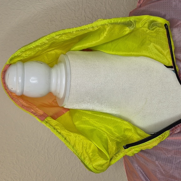Nike Pink and Yellow Hooded Vest Windbreaker Woman's Size S Colorblock Neon - Picture 3 of 12